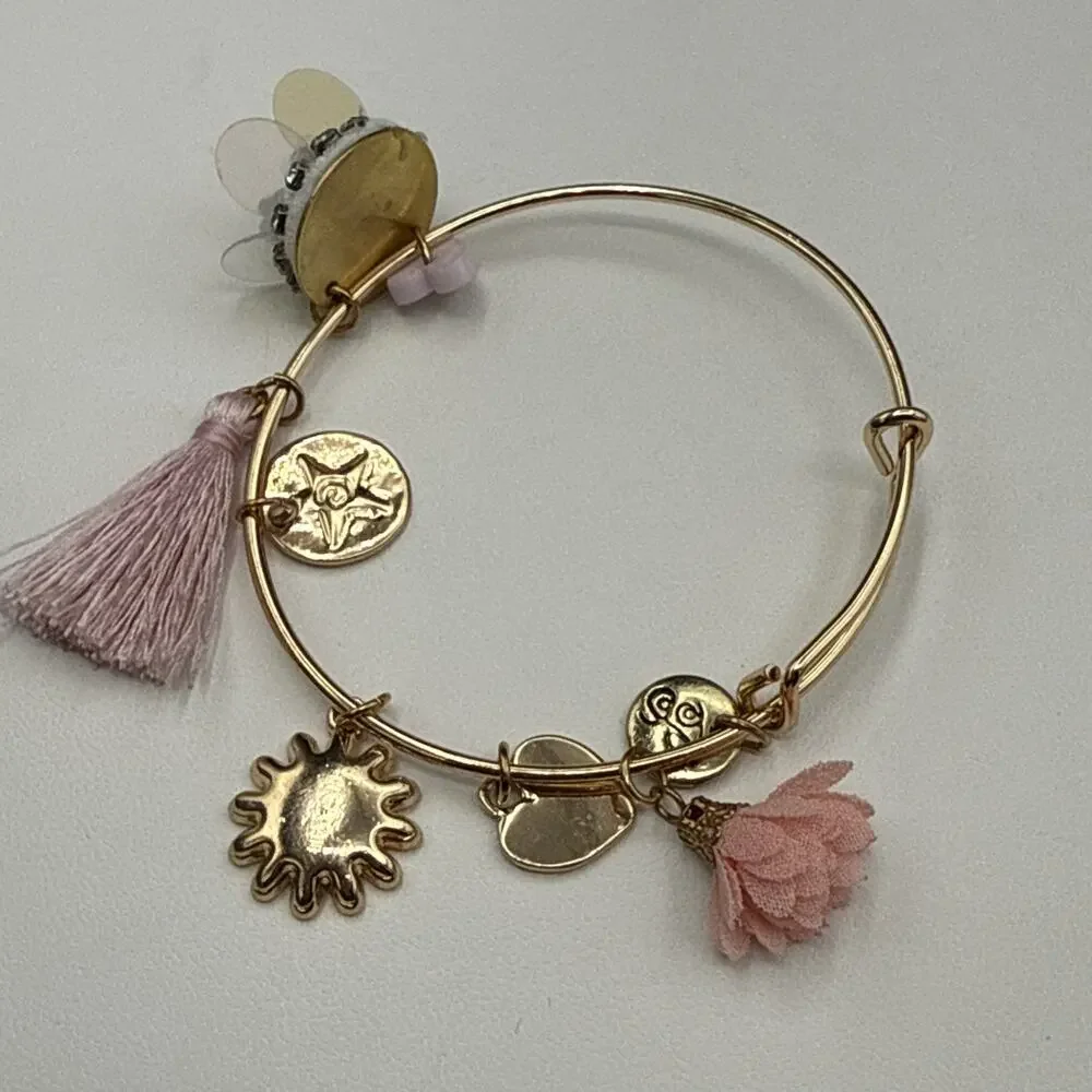 Plunder Charm Bracelet‎ Pink Flower Heart Tassel Adjustable 6.5 - 7.5 in